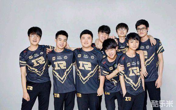 路接到队友 路接到队友