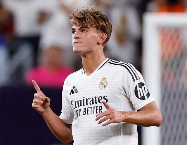 场比赛中 场比赛中