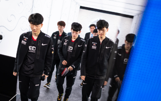 抬高争冠门 抬高争冠门